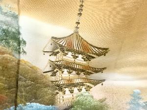 アンティーク　作家物　樹木に寺塔風景模様三つ紋着物(比翼付き)